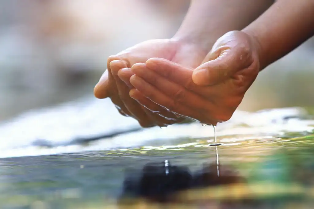 Daniel Madariaga Barrilado Promotes the Rehabilitation of Urban Water Sources for a Sustainable Future